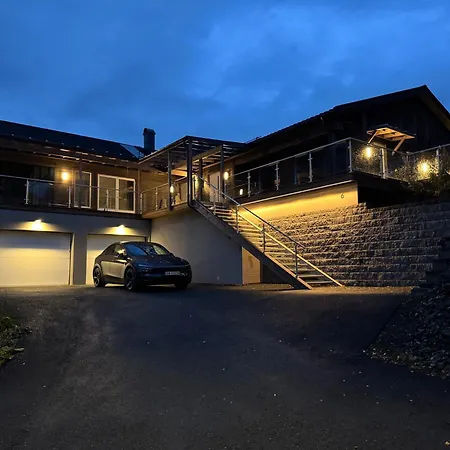 Lyngen Villa Apartment * Lyngen