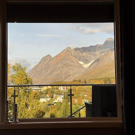 Lyngen Villa Apartment Apartment *
